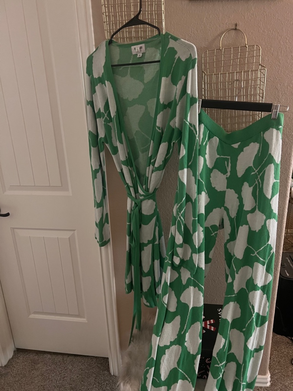 Diane Von Furstenberg Green and White Floral Wrap Set